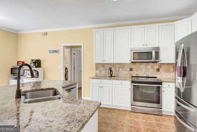 2150 Laurel Lake Drive, Suwanee, GA 30024