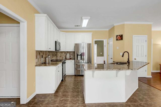 2150 Laurel Lake Drive, Suwanee, GA 30024