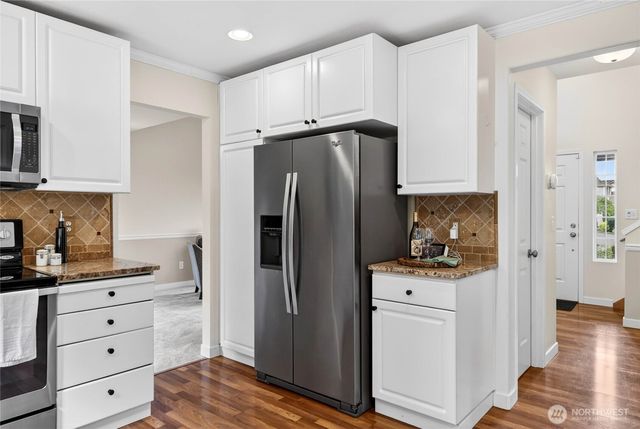 411 25th Avenue Pl, Milton, WA 98354