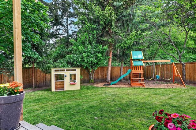 411 25th Avenue Pl, Milton, WA 98354