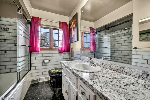 7504 Skylark Drive, Parma, OH 44130