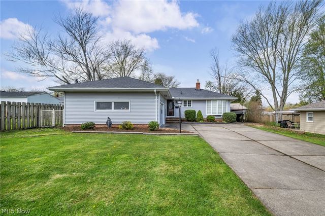 7504 Skylark Drive, Parma, OH 44130
