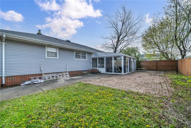 7504 Skylark Drive, Parma, OH 44130