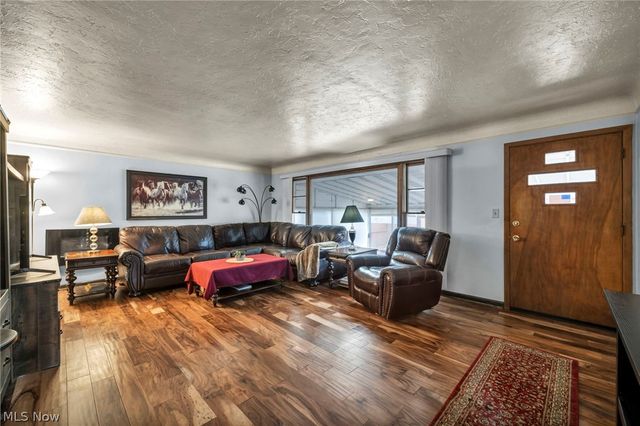 7504 Skylark Drive, Parma, OH 44130
