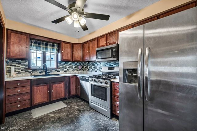 7504 Skylark Drive, Parma, OH 44130