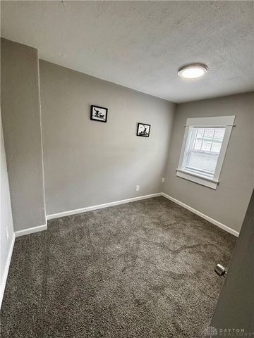 1815 Fieldstone Drive, Dayton, OH 45414