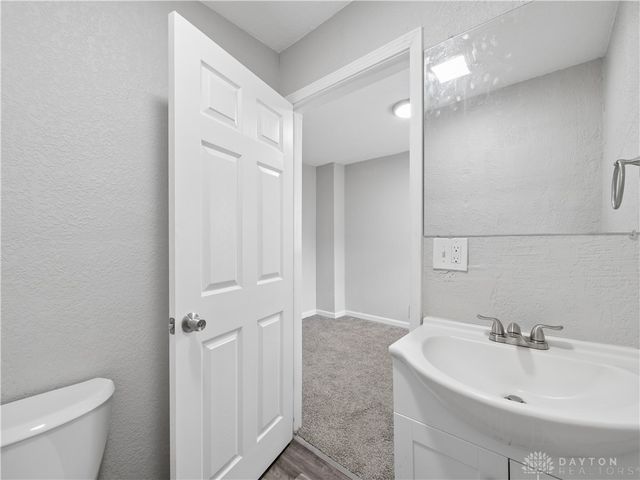 1815 Fieldstone Drive, Dayton, OH 45414