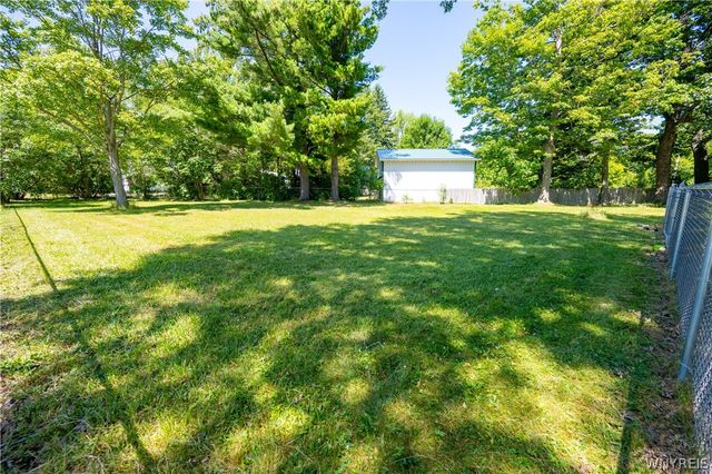 6641 Taylor Road, Hamburg, NY 14075