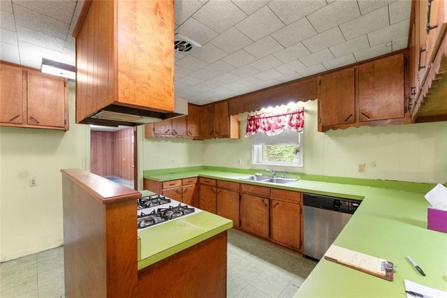 5626 Cool Springs Road, Gainesville, GA 30506