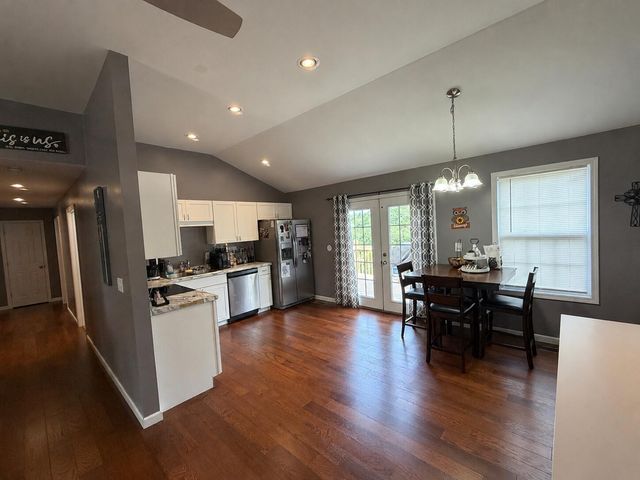 214 James Harris Cemetary Road, London, KY 40741