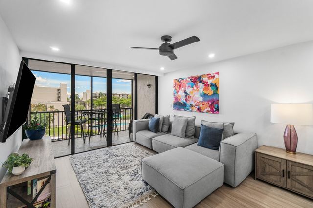 4 Royal Palm Way 4020, Boca Raton, FL 33432