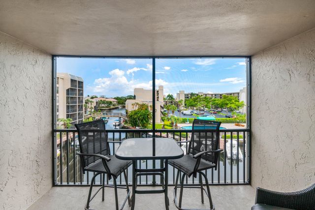 4 Royal Palm Way 4020, Boca Raton, FL 33432