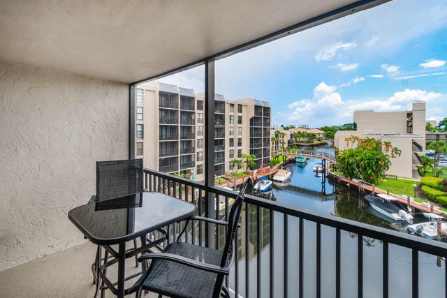 4 Royal Palm Way 4020, Boca Raton, FL 33432