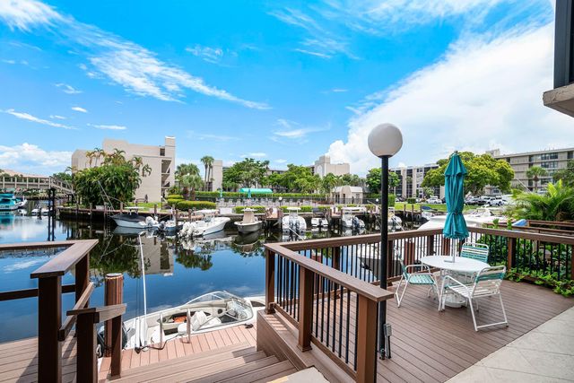 4 Royal Palm Way 4020, Boca Raton, FL 33432