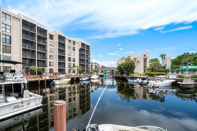 4 Royal Palm Way 4020, Boca Raton, FL 33432