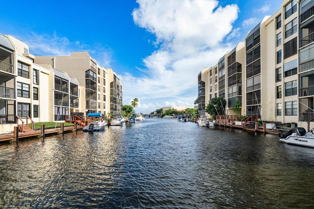 4 Royal Palm Way 4020, Boca Raton, FL 33432