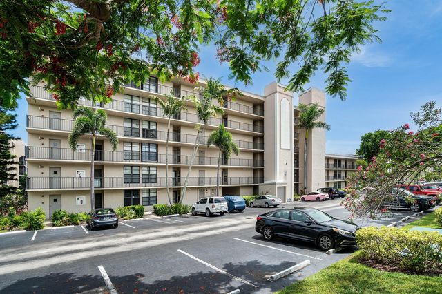 4 Royal Palm Way 4020, Boca Raton, FL 33432