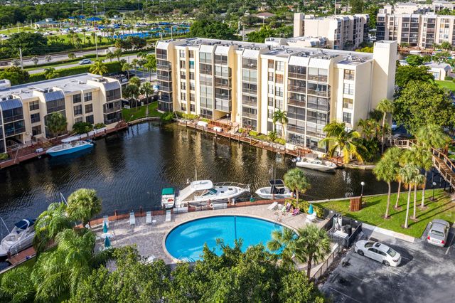 4 Royal Palm Way 4020, Boca Raton, FL 33432