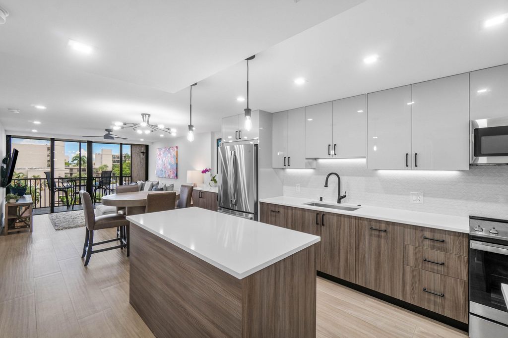 4 Royal Palm Way 4020, Boca Raton, FL 33432