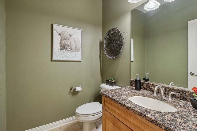 15701 Brookshire Drive, Urbandale, IA 50323