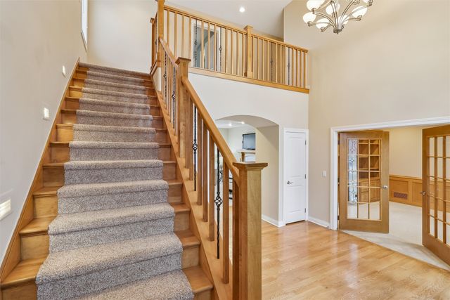 15701 Brookshire Drive, Urbandale, IA 50323