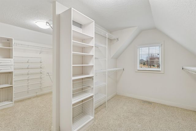 15701 Brookshire Drive, Urbandale, IA 50323