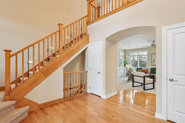 15701 Brookshire Drive, Urbandale, IA 50323