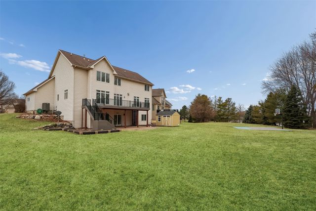 15701 Brookshire Drive, Urbandale, IA 50323