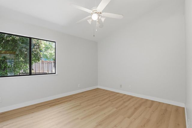 1306 Tradewind Dr, Yuba City, CA 95991