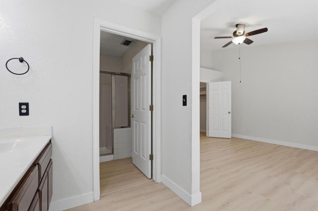 1306 Tradewind Dr, Yuba City, CA 95991