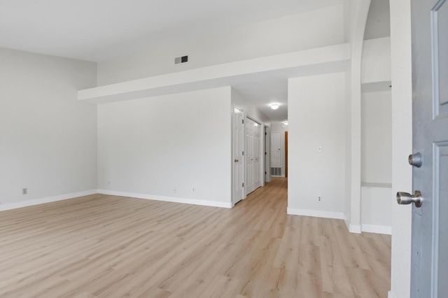 1306 Tradewind Dr, Yuba City, CA 95991