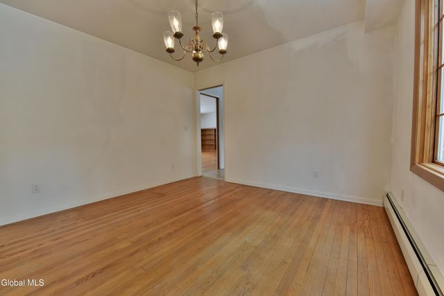 9 Tamarack Lane, Clifton Park, NY 12065