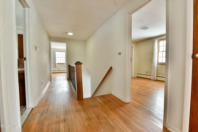 9 Tamarack Lane, Clifton Park, NY 12065