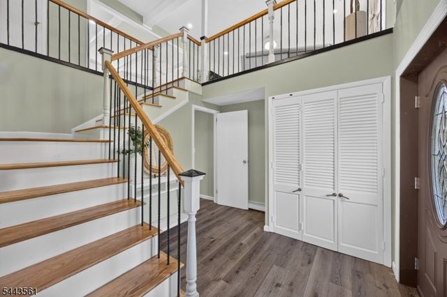 14 Meadow Ln, Vernon Twp., NJ 07462