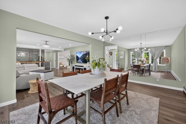 14 Meadow Ln, Vernon Twp., NJ 07462