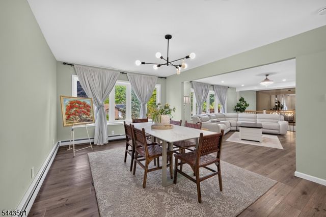 14 Meadow Ln, Vernon Twp., NJ 07462