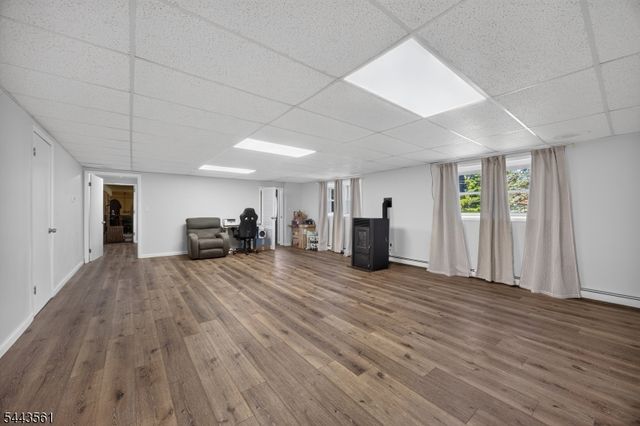14 Meadow Ln, Vernon Twp., NJ 07462