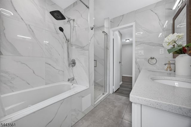 14 Meadow Ln, Vernon Twp., NJ 07462