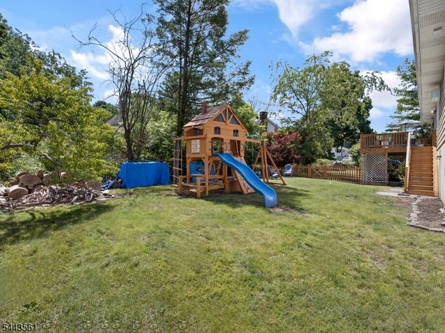 14 Meadow Ln, Vernon Twp., NJ 07462