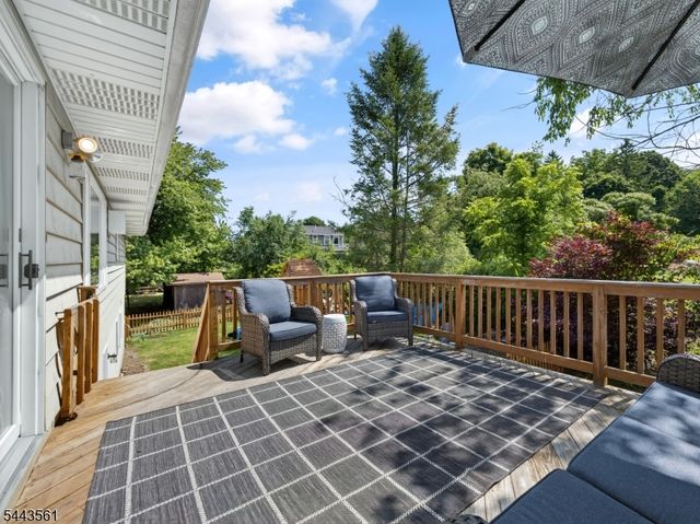 14 Meadow Ln, Vernon Twp., NJ 07462