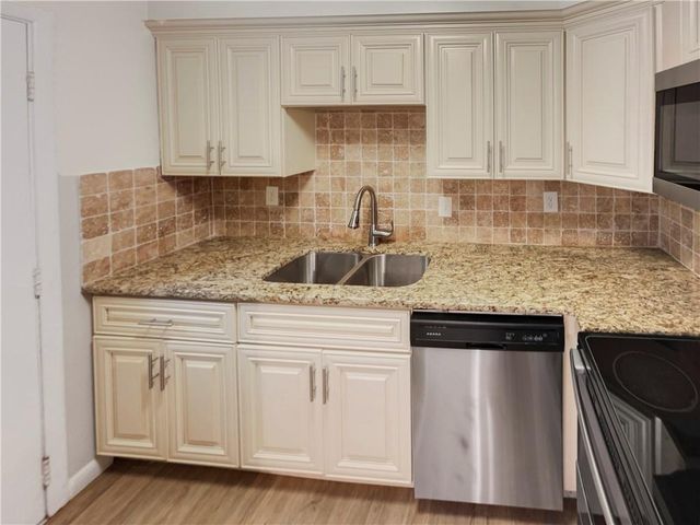 2416 Peachwood Circle NE 9, Atlanta, GA 30345