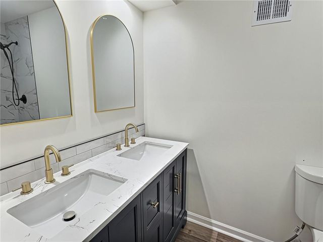 619 W 114th Terrace, Kansas City, MO 64114
