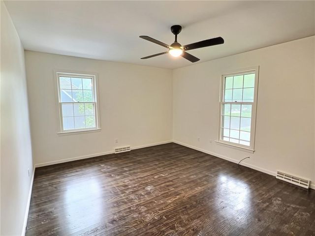 619 W 114th Terrace, Kansas City, MO 64114