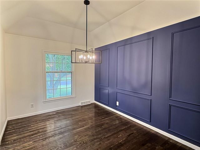 619 W 114th Terrace, Kansas City, MO 64114