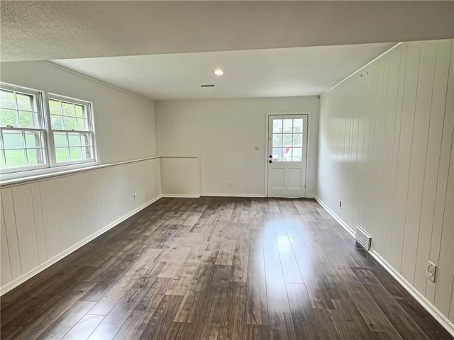 619 W 114th Terrace, Kansas City, MO 64114