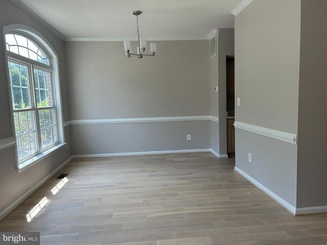 20381 FALLSWAY TER, Sterling, VA 20165