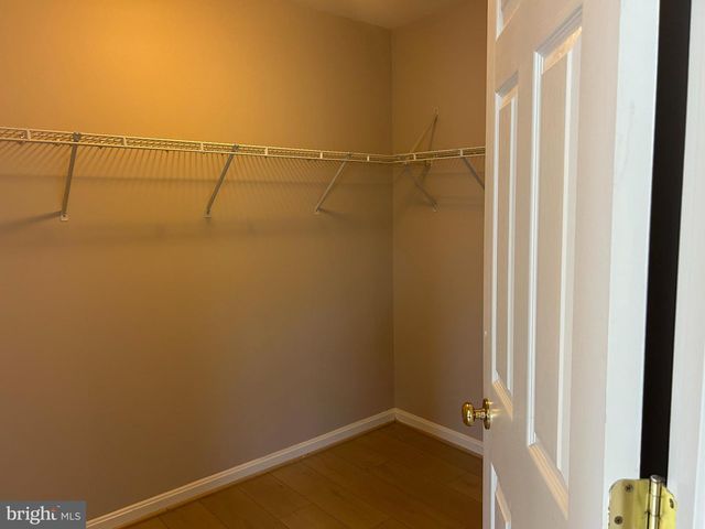 20381 FALLSWAY TER, Sterling, VA 20165