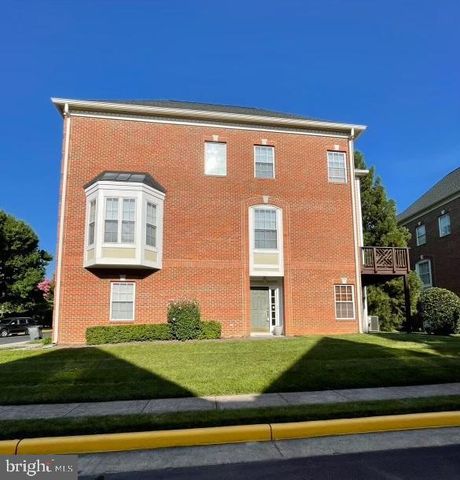 20381 FALLSWAY TER, Sterling, VA 20165