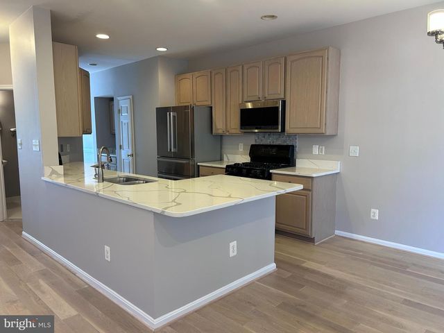 20381 FALLSWAY TER, Sterling, VA 20165