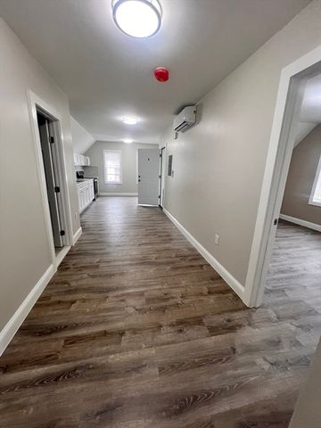 15 Quince Field 3, Boston, MA 02125